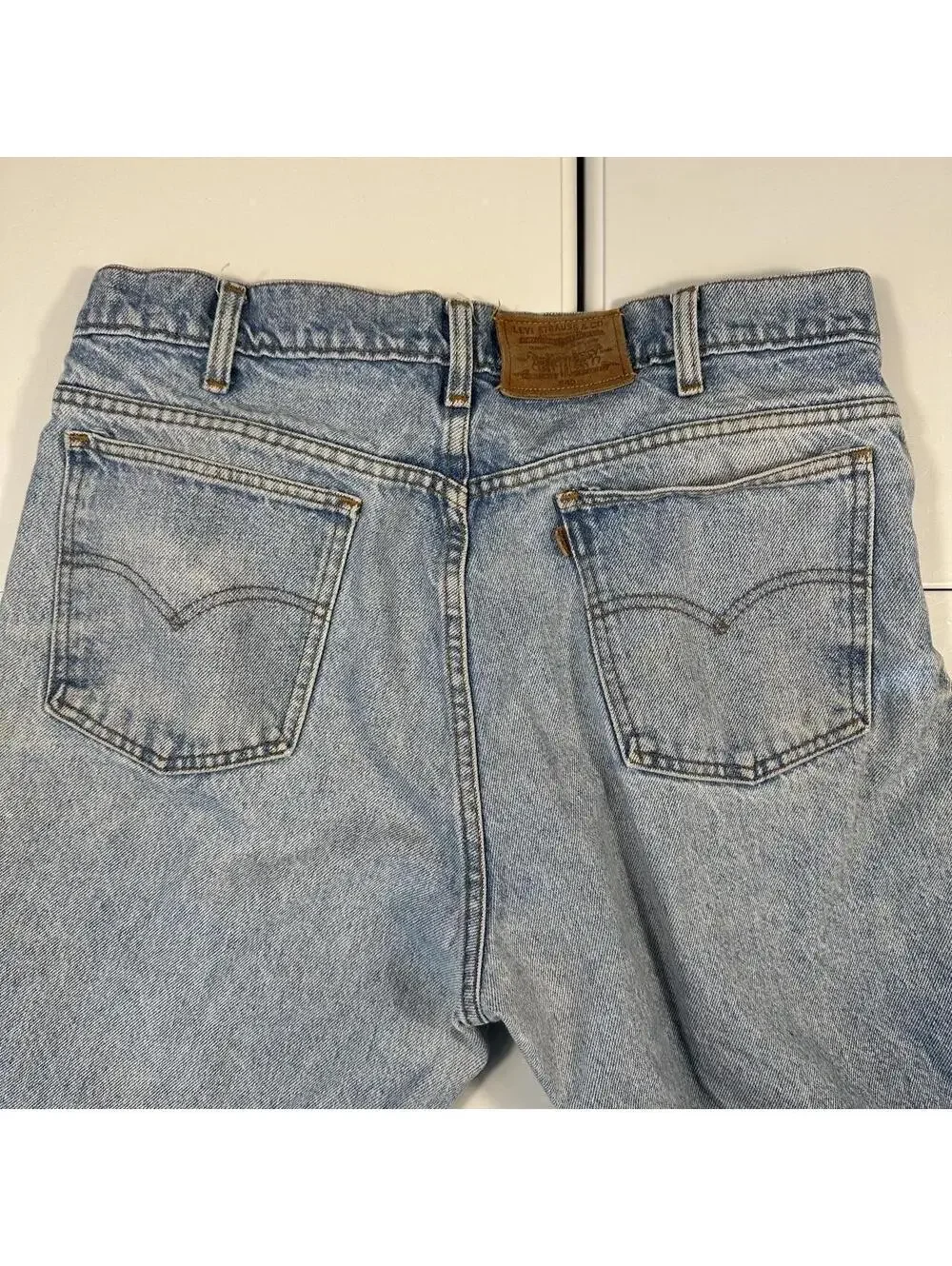 Retro 1980s? 1990s? vintage faded Levi's blue jeans denim pants grunge Americana